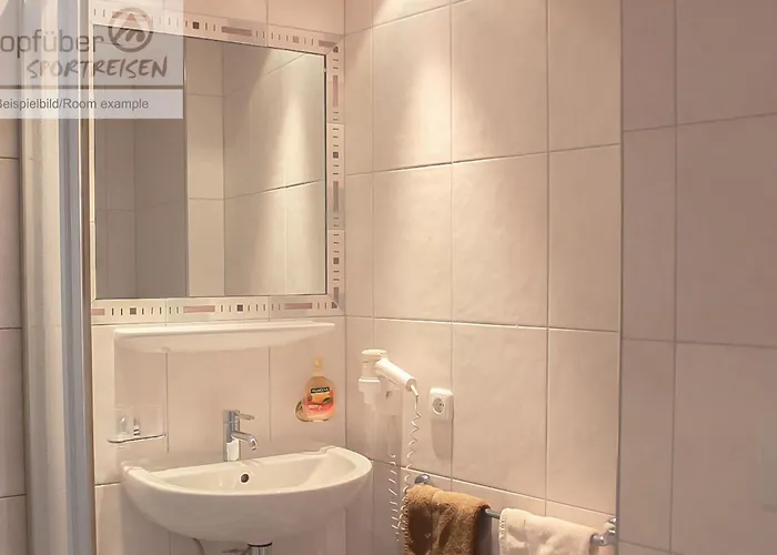 Alpenperle アパート *